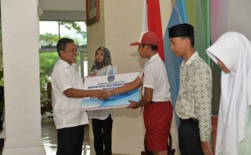 Ribuan Siswa Putus Sekolah dan Kurang Mampu Dapat Bantuan Pendidikan